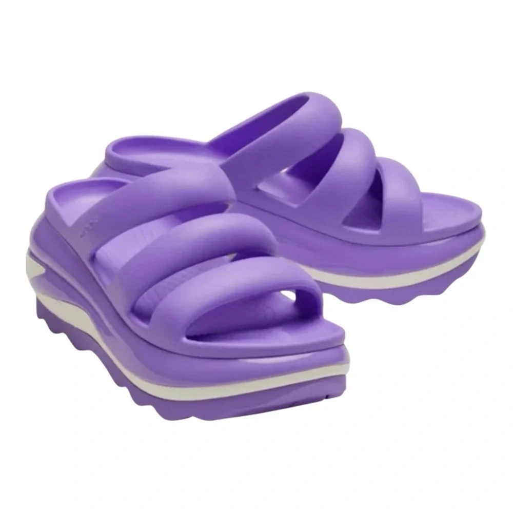 NWT Crocs Mega Crush Triple Strap Croslite Sandals - Picture 1 of 5
